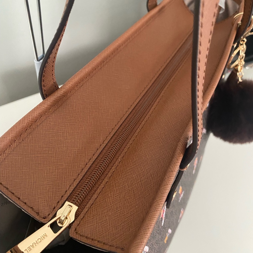 Michael Kors Aspen tote bag - Picture 4 of 7